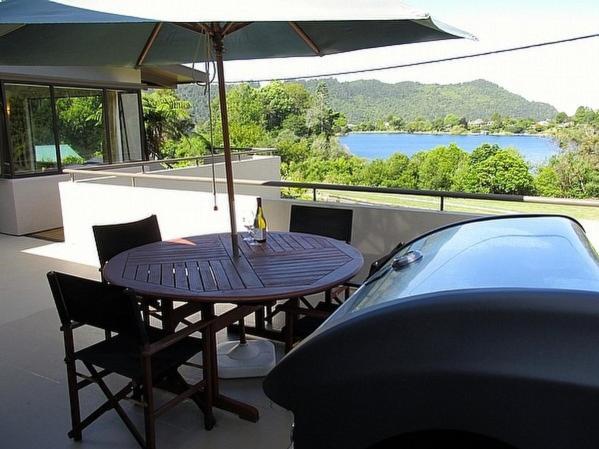 Lake View Okareka - Lake Okareka Holiday Home Lake Tarawera المظهر الخارجي الصورة